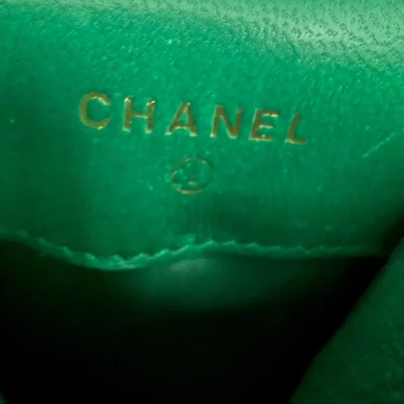 CHANEL Caviar CC Key Holder Case COA - Picture 6 of 7